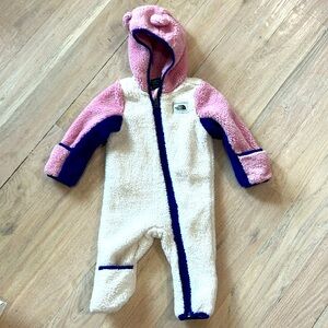 North Face winter snowsuit outfit